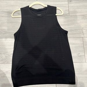 Lululemon muscle shirt black with perforated holes like new
